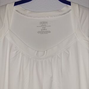 Lane Bryant Modern Fit White Top NWOT 18/20